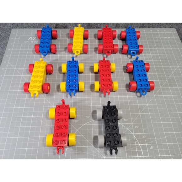 LEGO Duplo Lot of 10 Train Car Train Bases Red Yellow Blue Black Wheels - Picture 1 of 7